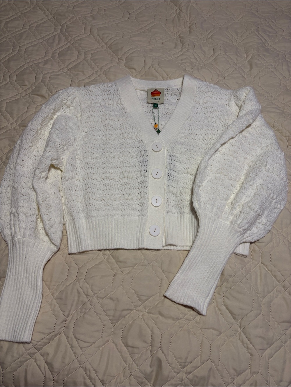 FARM Rio Cream Textured V-Neck Button Cardigan size medium